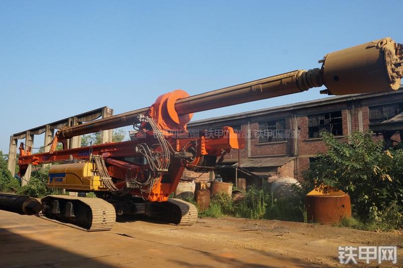 恒天九五JVR280D旋挖钻整机外观