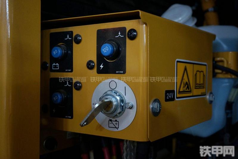 恒天九五JVR280D旋挖钻局部