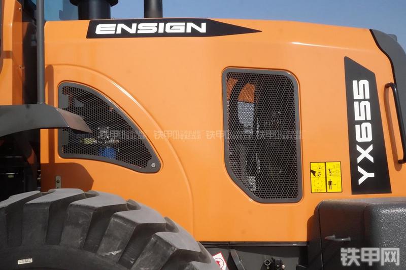 英轩重工YX656装载机展会( )