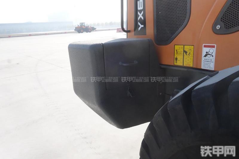 英轩重工YX636装载机展会( )