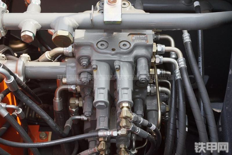 日立ZX60-5A挖掘机局部