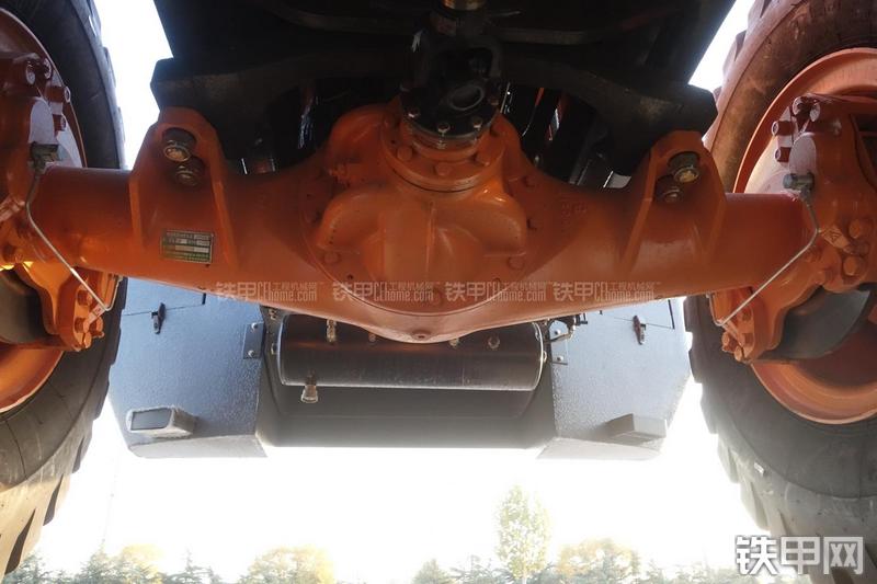 英轩重工YX656装载机展会( )