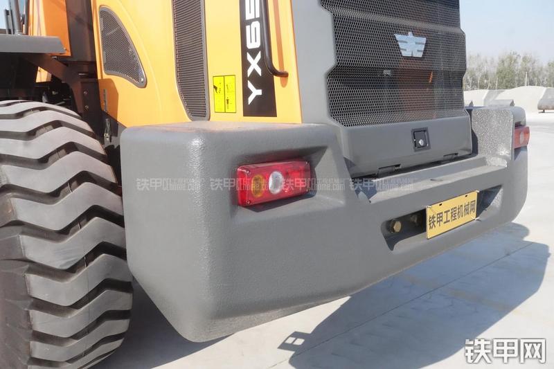 英轩重工YX656装载机展会( )