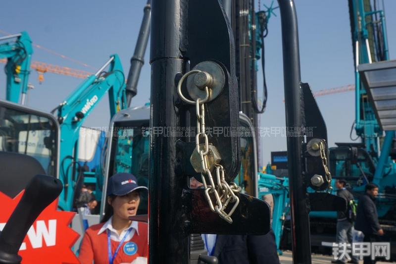 山河智能SWE10UB挖掘机局部