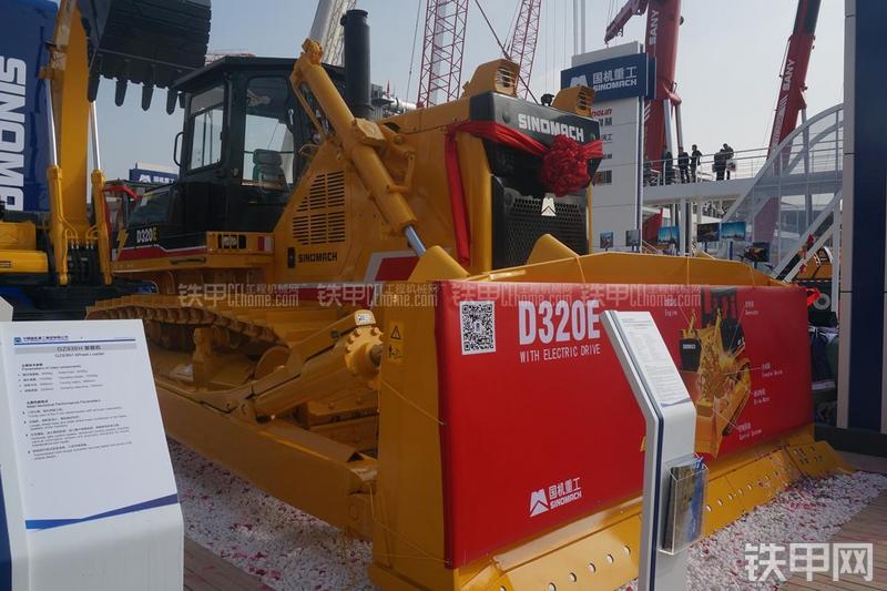 国机重工D320E推土机整机外观
