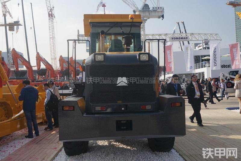 国机重工GZ936H装载机整机外观