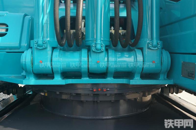 山河智能SWE350ES挖掘机局部