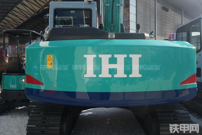 石川岛IHI-135NS挖掘机整机外观