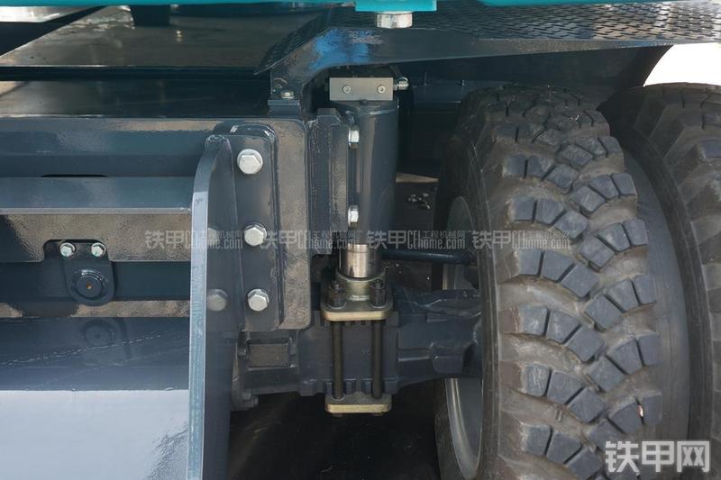 山河智能SWE130W挖掘机局部