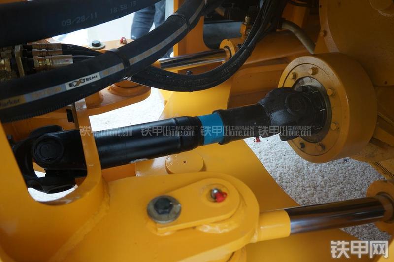 现代HL851K装载机局部