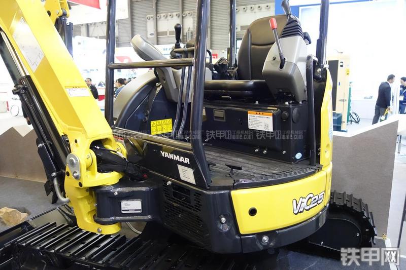 洋马vio25挖掘机局部