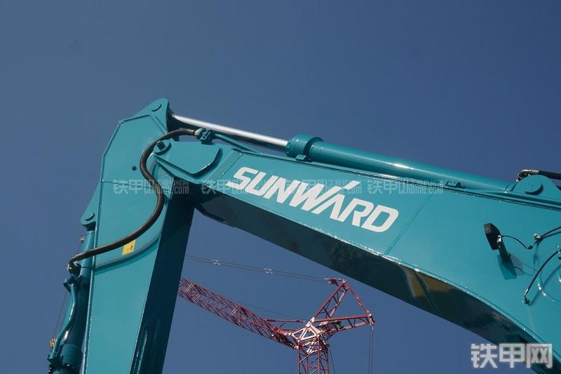 山河智能SWE350ES挖掘机局部