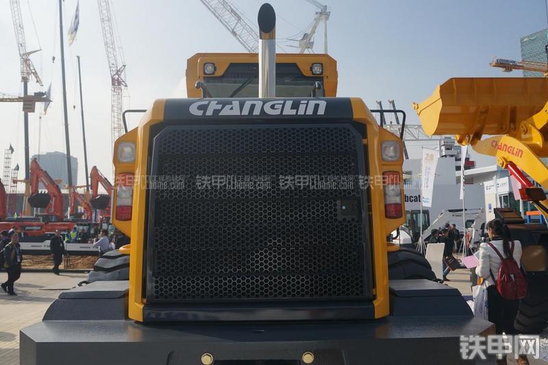 国机重工950LNG装载机局部