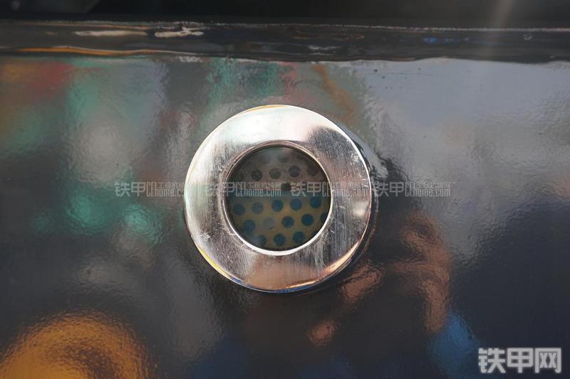 国机重工950LNG装载机局部