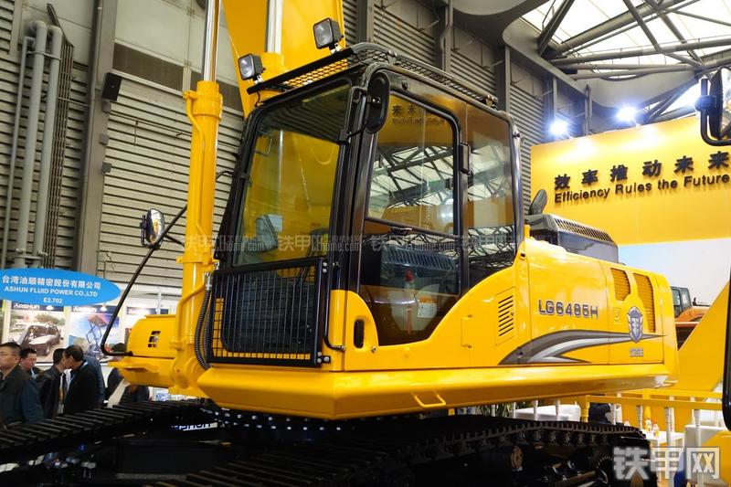 龙工LG6485H挖掘机局部