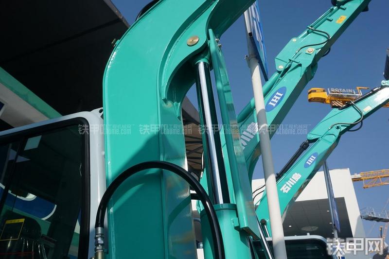 石川岛68NS挖掘机局部