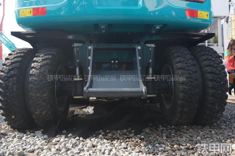 山河智能SWE130W挖掘机局部