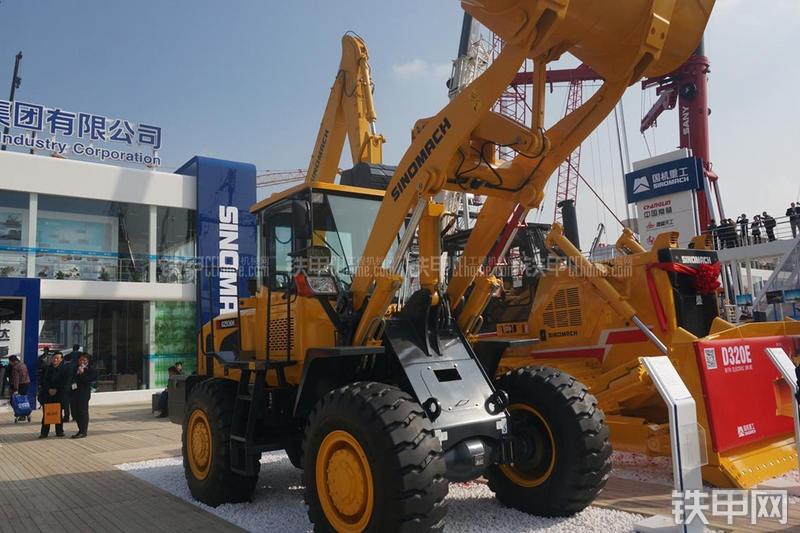 国机重工GZ936H装载机整机外观