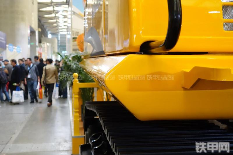 龙工LG6485H挖掘机局部