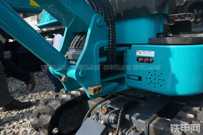 山河智能SWE08B挖掘机局部