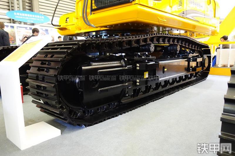 龙工LG6485H挖掘机局部