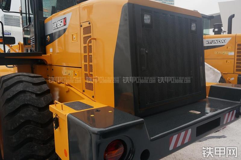 现代HL851K装载机局部