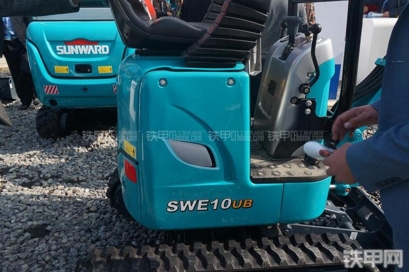 山河智能SWE10UB挖掘机局部