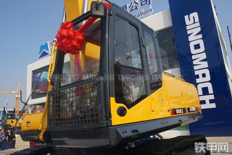 国机重工GE380H挖掘机局部