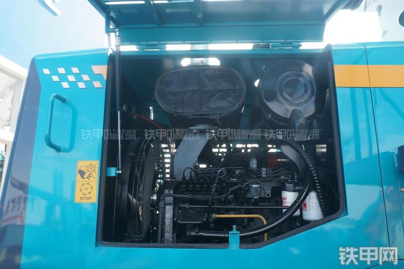 山河智能SL38W装载机局部