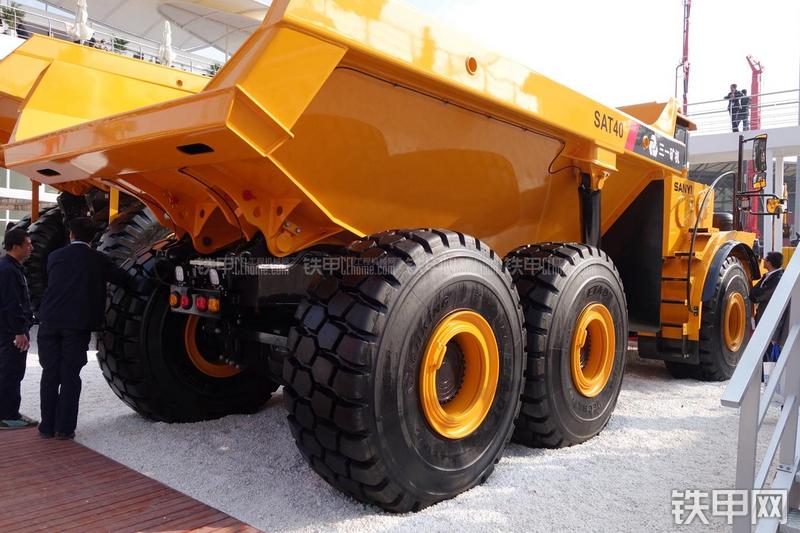 三一重工SAT40非公路自卸车局部