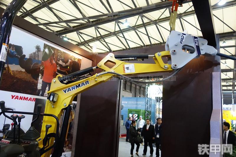 洋马sv08挖掘机局部