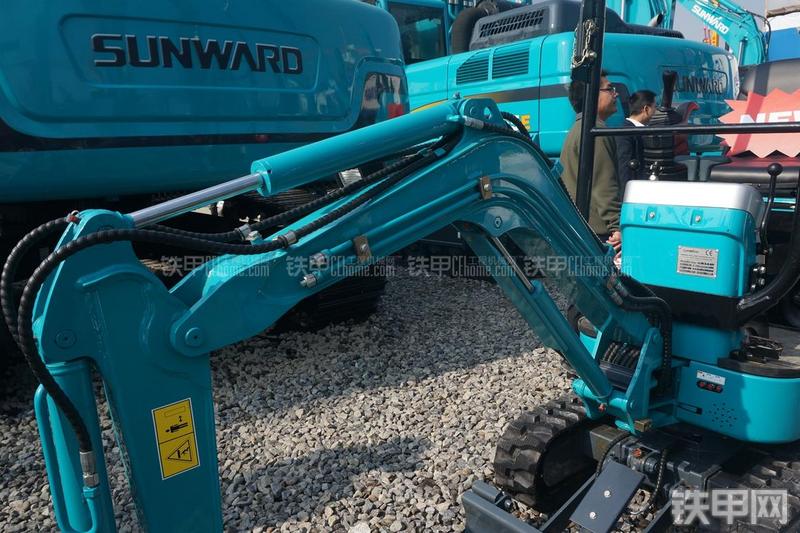 山河智能SWE08B挖掘机局部
