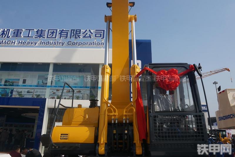 国机重工GE380H挖掘机局部