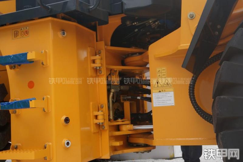 现代HL850S装载机局部