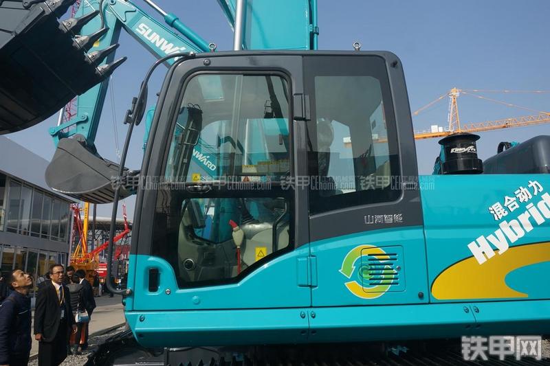 山河智能SWE350ES挖掘机局部