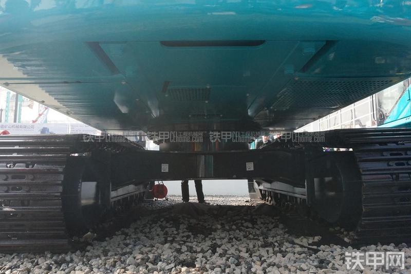 山河智能SWE350ES挖掘机局部