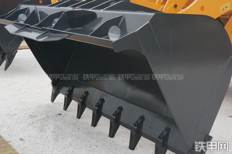 现代HL851K装载机局部