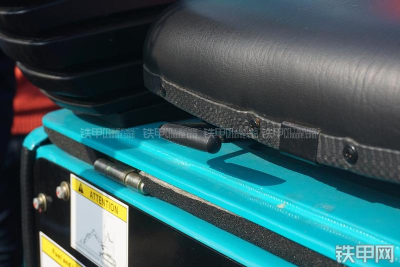 山河智能SWE08B挖掘机局部