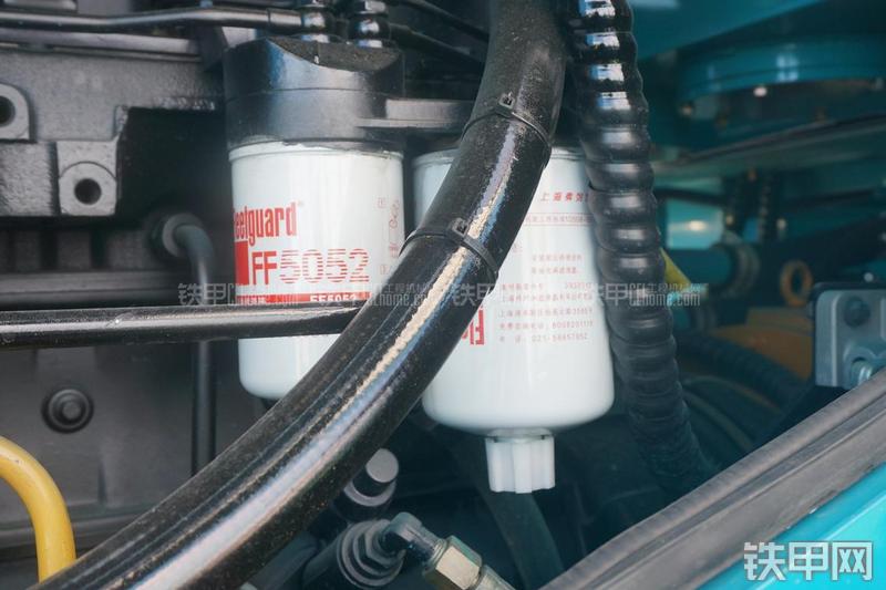 山河智能SL38W装载机局部