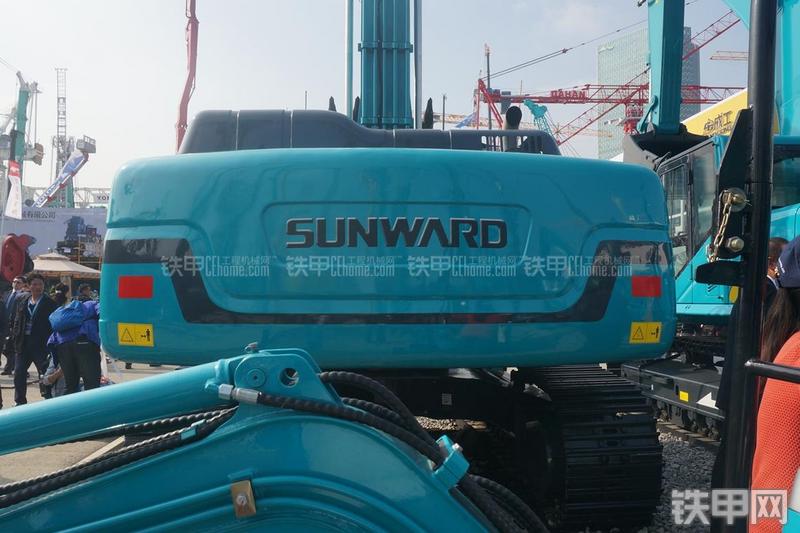 山河智能SWE350ES挖掘机整机外观