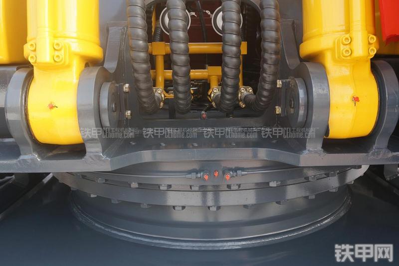 国机重工GE380H挖掘机局部