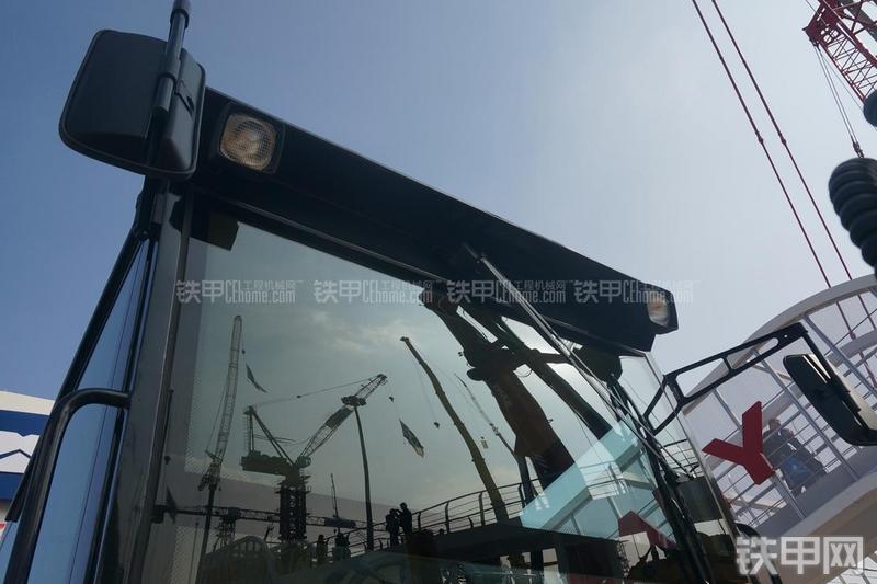 国机重工DT620平地机局部