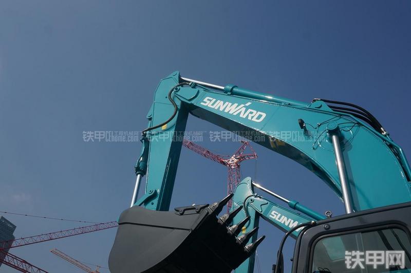 山河智能SWE350ES挖掘机局部