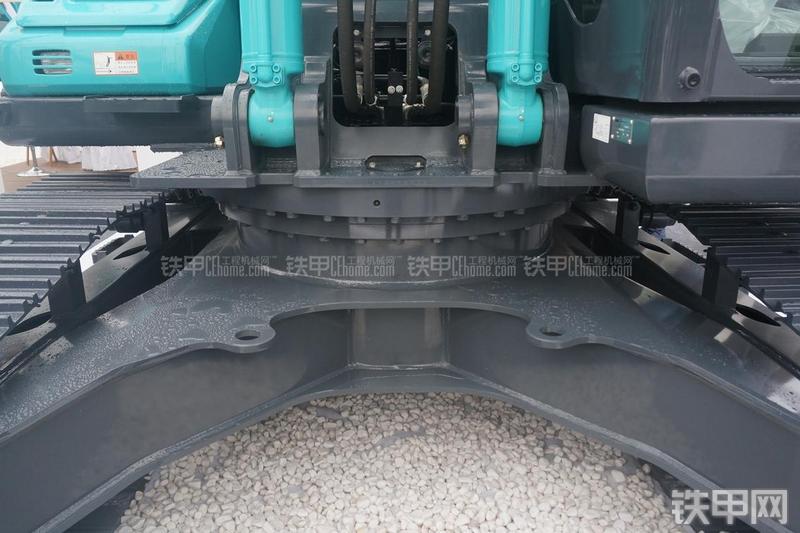 神钢SK250-10挖掘机整机外观