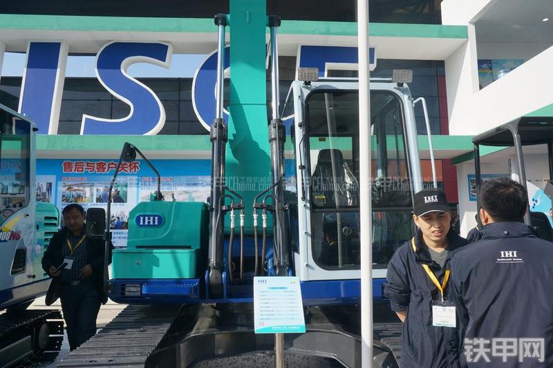 石川岛IHI-135NS挖掘机局部