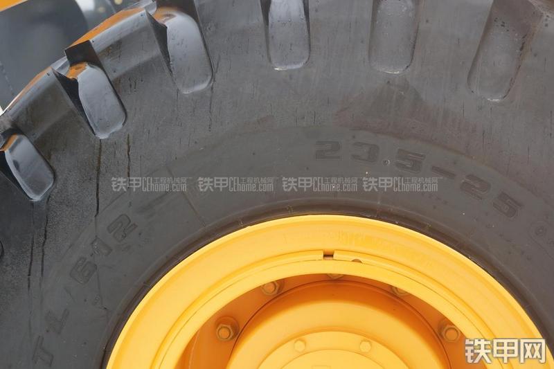 现代HL851K装载机局部