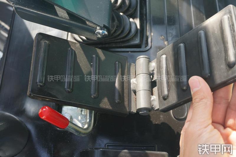 石川岛IHI-18VX挖掘机局部