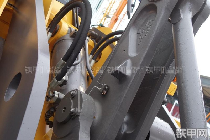 沃尔沃L180G装载机局部