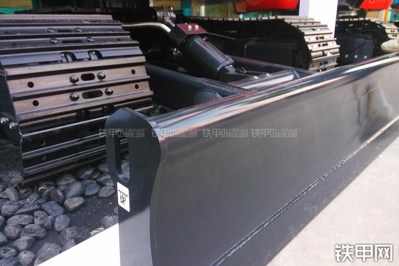 久保田KX155-5挖掘机局部