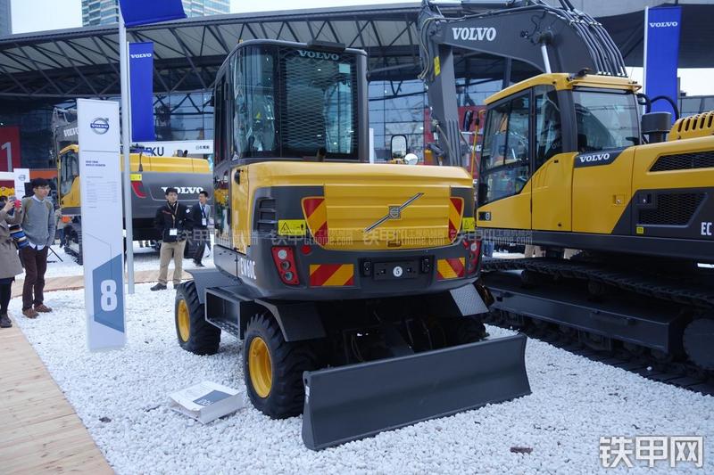 沃尔沃EW60C挖掘机局部